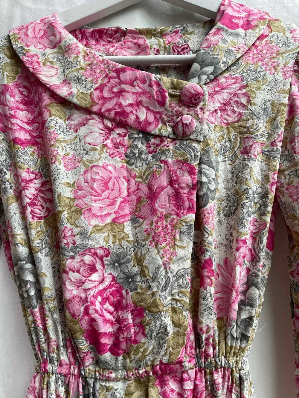 Robe à fleurs - image 2