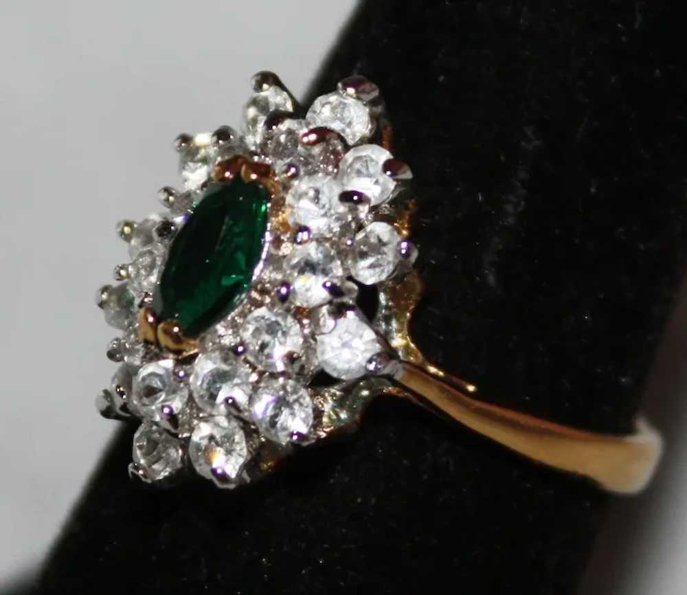 Vintage Gold Tone Ring - Signed K with 1 Green an… - image 2