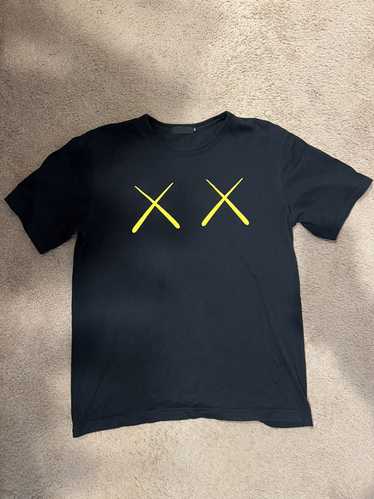 OriginalFake Kaws Chompers And Companion Black T Shirt buy (Size 3)