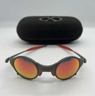 Oakley Mars クレーター 人類の監督なく生み出されたデザイン：オークリー、MARS X-METAL