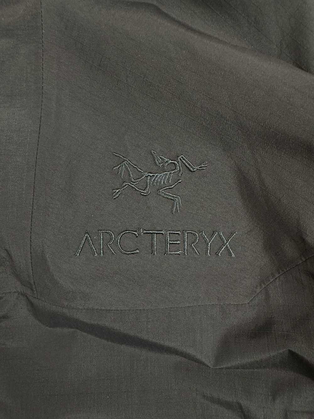 Arc'Teryx × Goretex × Outdoor Life Arc’Teryx Beta… - image 3
