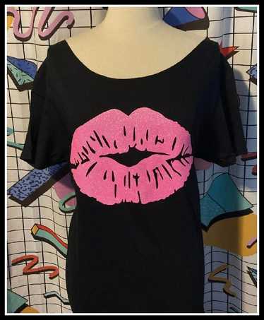 Neon pink lips 80s t shirt sparkle lips off should