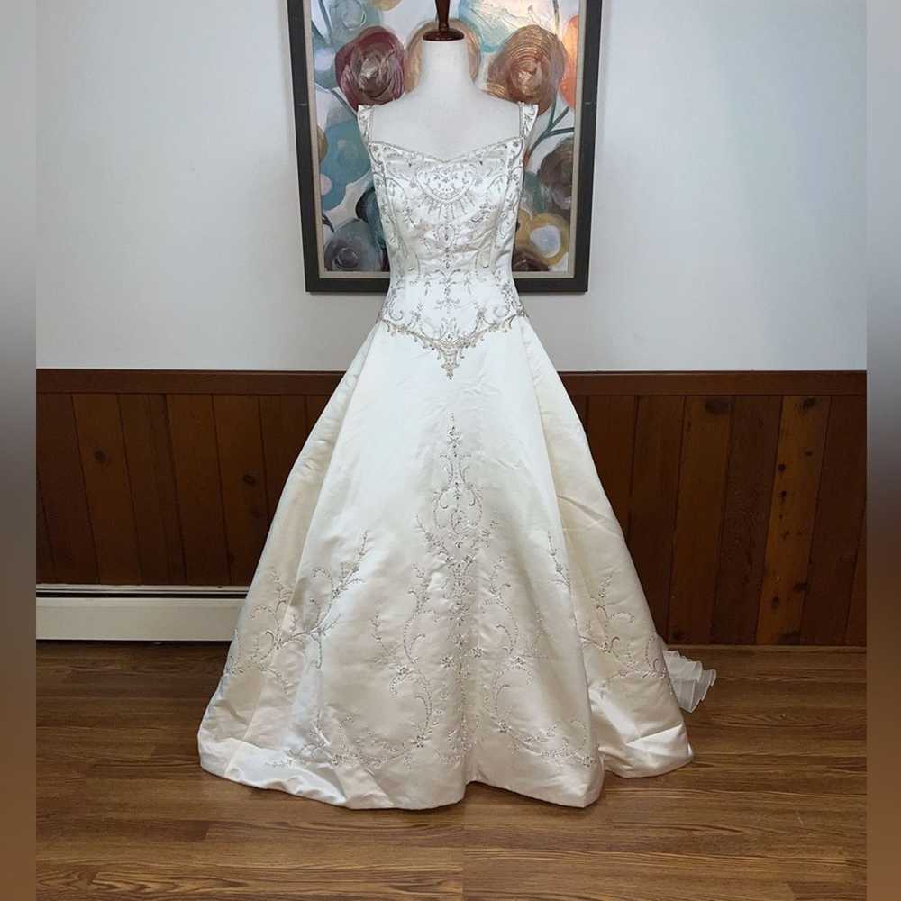 Unkwn Stunning Jasmine Beaded Satin Wedding Gown! - image 2