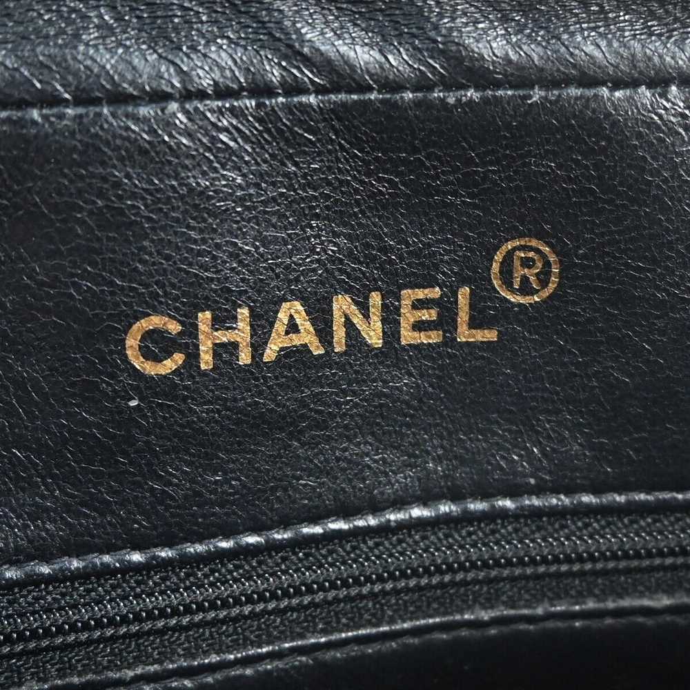 Chanel Chanel V-Stich shoulder - image 7
