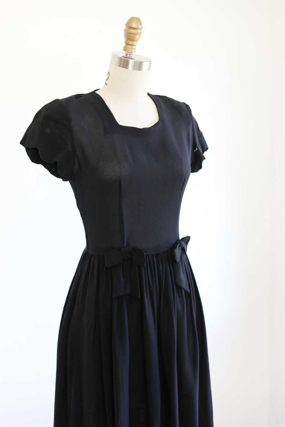 Vintage 1930s to 1940s Dress - SUMMER GOTH Black … - image 4