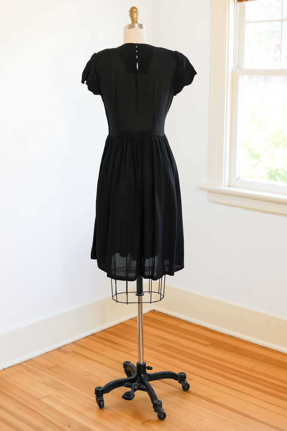 Vintage 1930s to 1940s Dress - SUMMER GOTH Black … - image 6