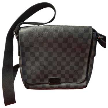 Louis Vuitton District leather bag