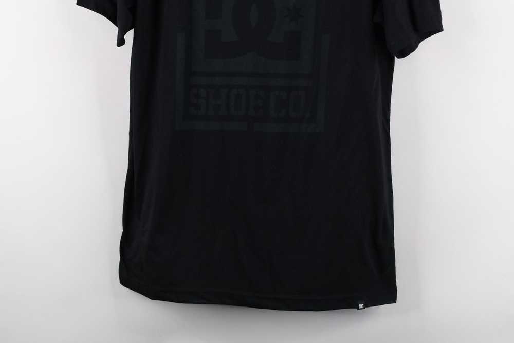 Vintage Vintage DC Shoes Out Skateboarding Short … - image 3