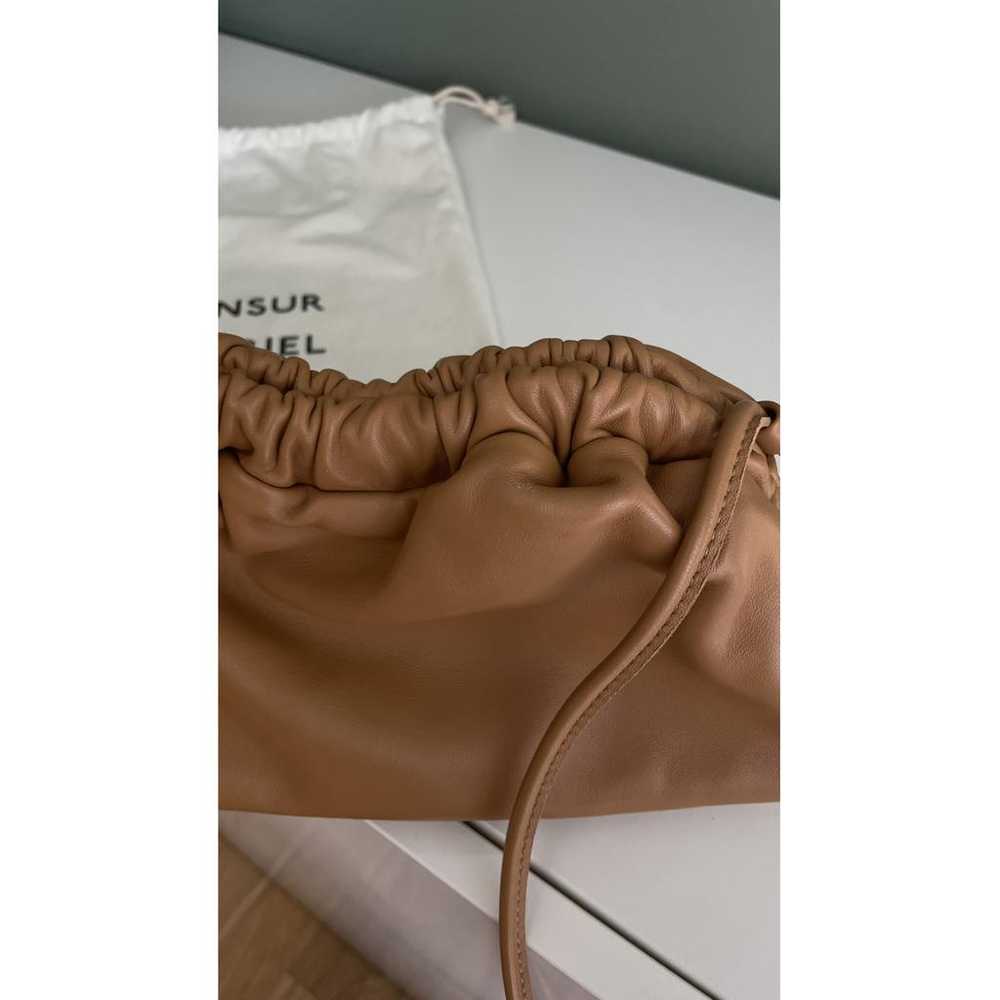 Mansur Gavriel Cloud leather clutch bag - image 4