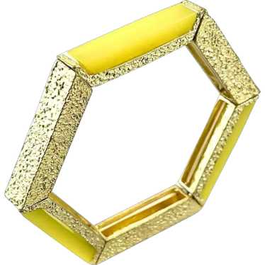 STRIKING Vintage 1960s Goldtone & Yellow Lucite M… - image 1