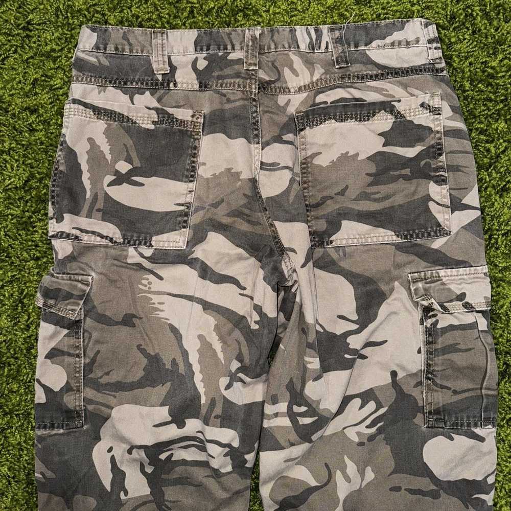 Wrangler Wrangler Baggy Camo Cargo Pants Size 36x… - image 6