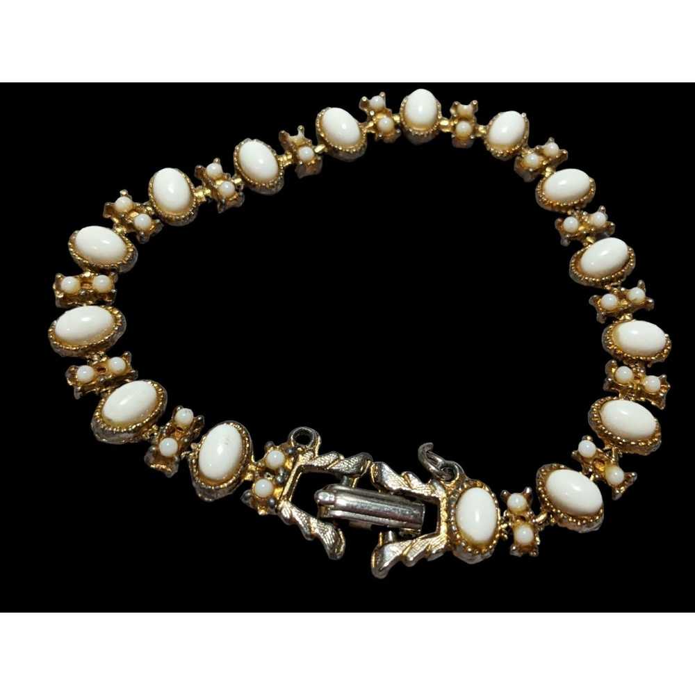 Other Vintage White Cabochon Bracelet - image 3