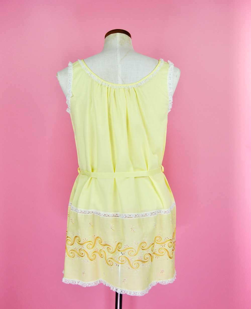 1970's Vintage Yellow Prairie Night Set - S to M - image 5