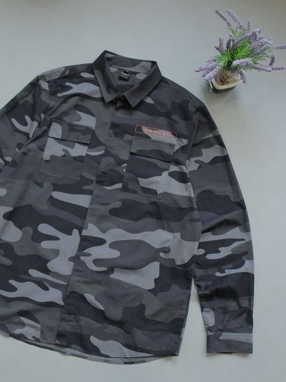 Oakley × Streetwear OAKLEY ICON CARGO CAMO SHIRT … - image 1