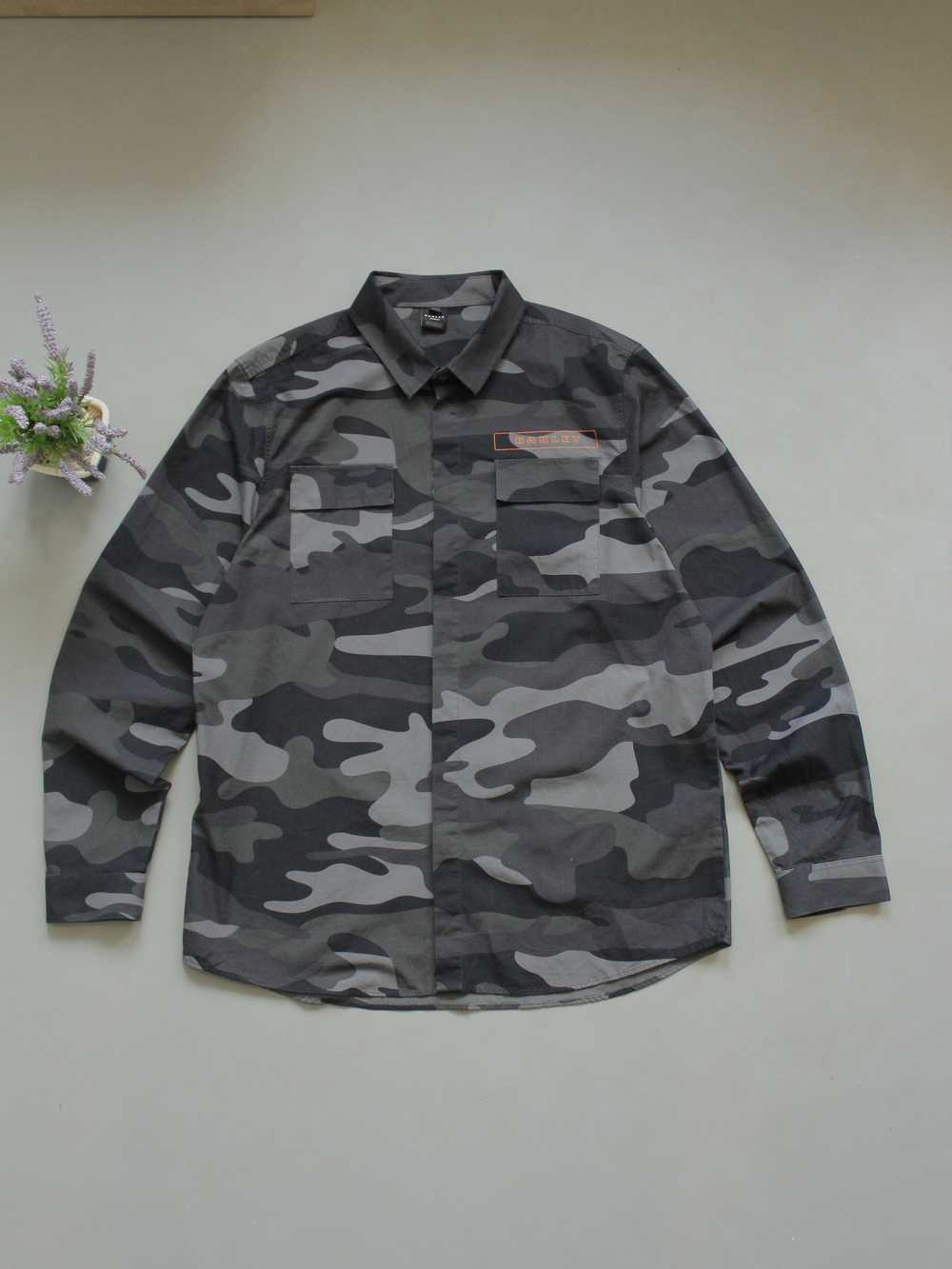 Oakley × Streetwear OAKLEY ICON CARGO CAMO SHIRT … - image 2