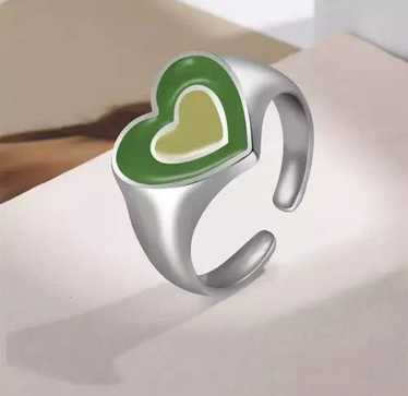 Chain × Jewelry × Streetwear Green Heart Ring Art… - image 1