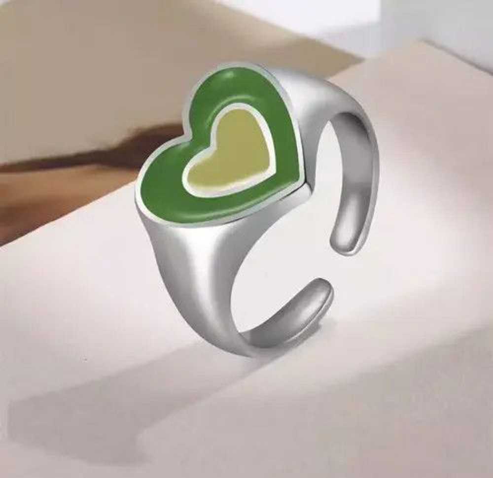 Chain × Jewelry × Streetwear Green Heart Ring Art… - image 4