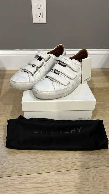 Givenchy Givenchy low velcro strap sneaker Sz 11