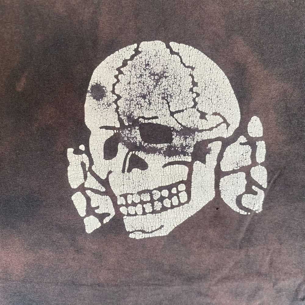 Gildan × Skulls × Vintage Vintage 90s Skull Cross… - image 3