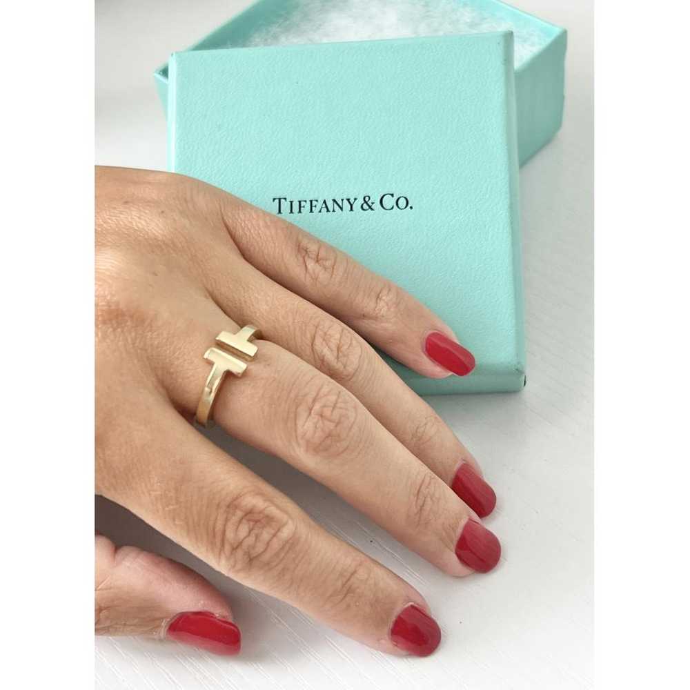 Tiffany & Co Tiffany T yellow gold ring - image 6