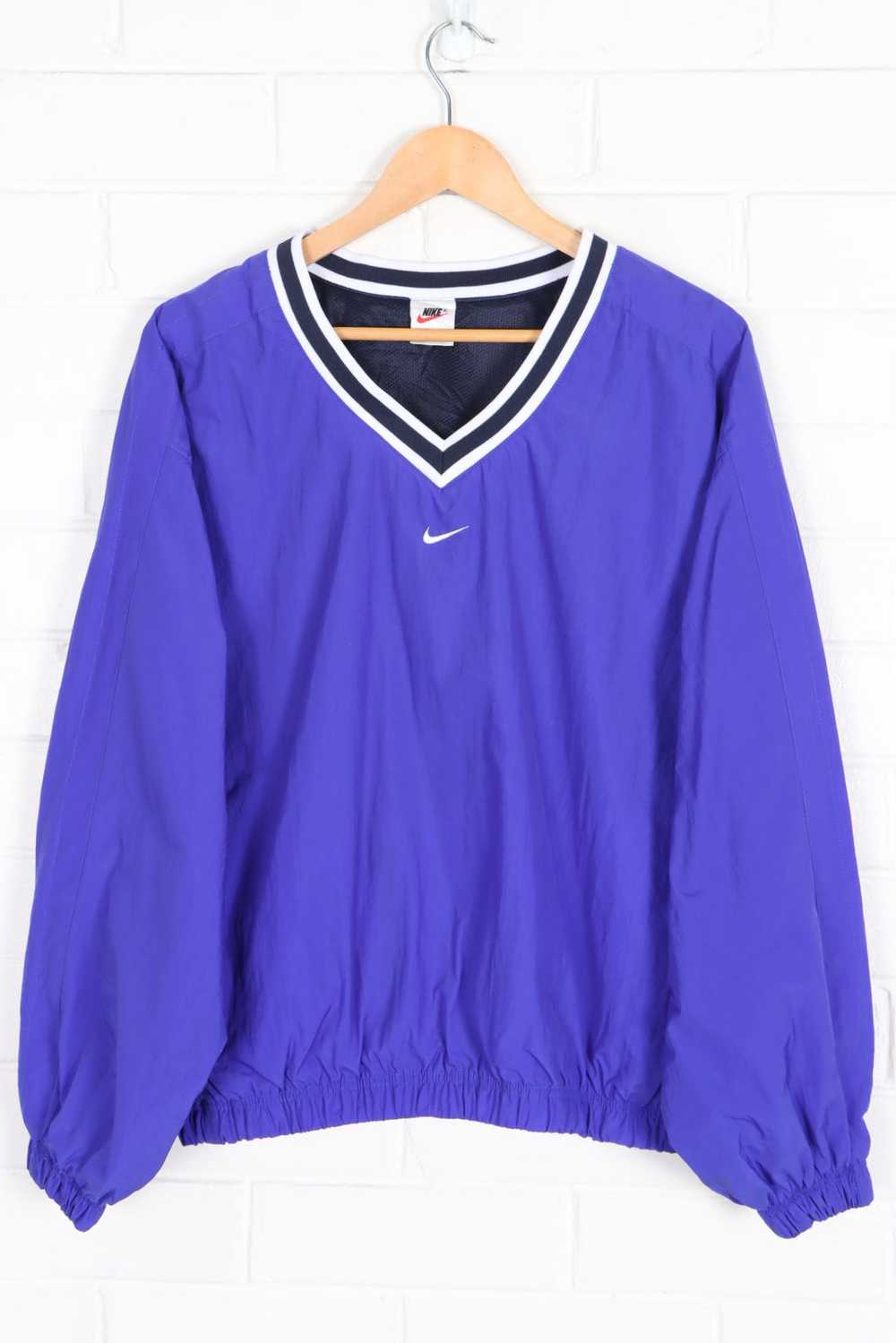 NIKE Centre Swoosh V-Neck Pull Over Windbreaker (… - image 1