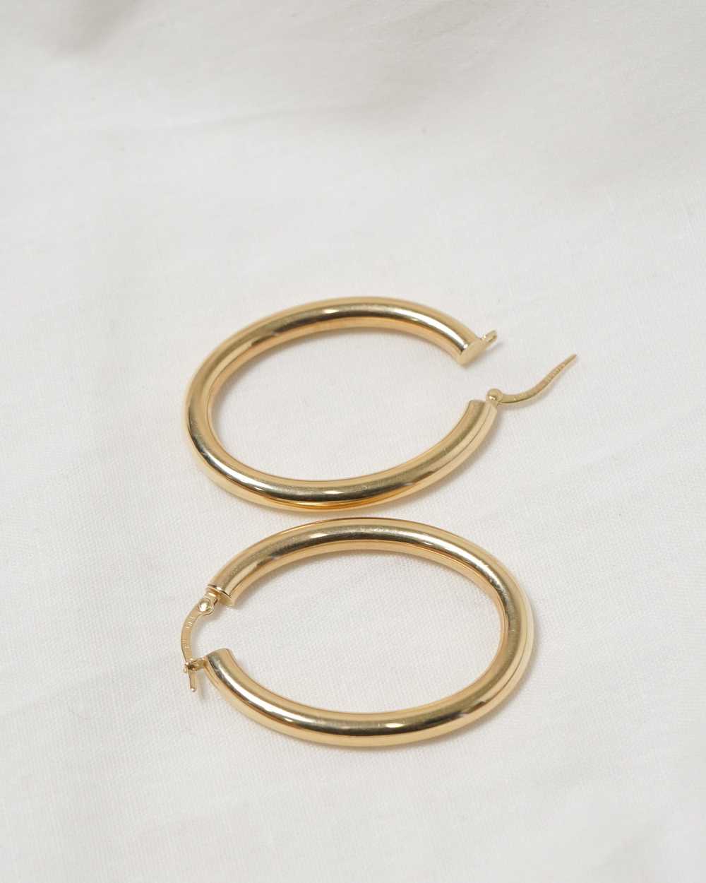 14k Gold Bold Hoop Earrings - image 4