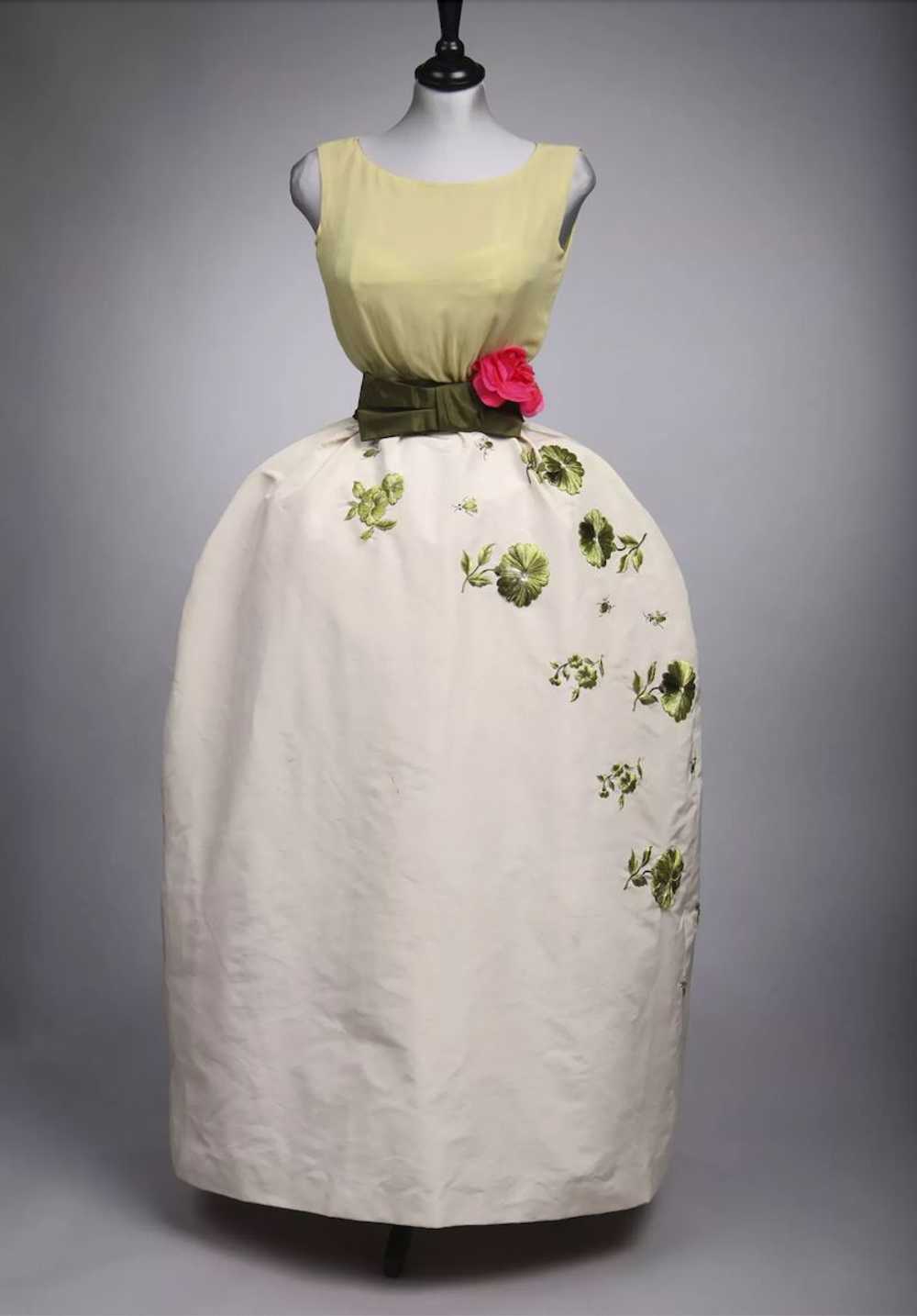 1960s Jane Frye Silk Green Dress with 3D Floral A… - image 7