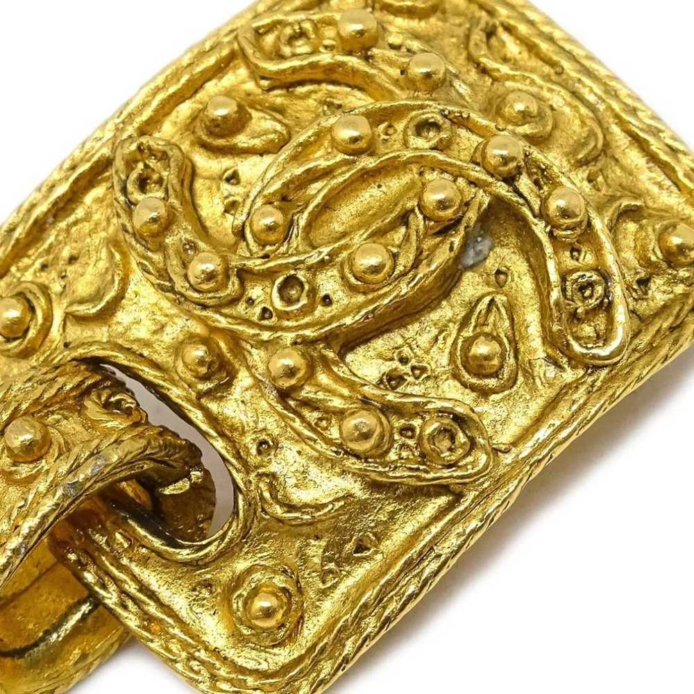 Chanel Yellow gold earrings - image 8