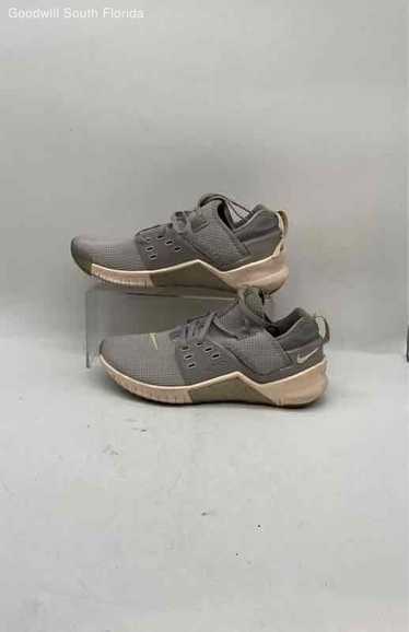 Nike Womens Gray Sneakers Size 7.5