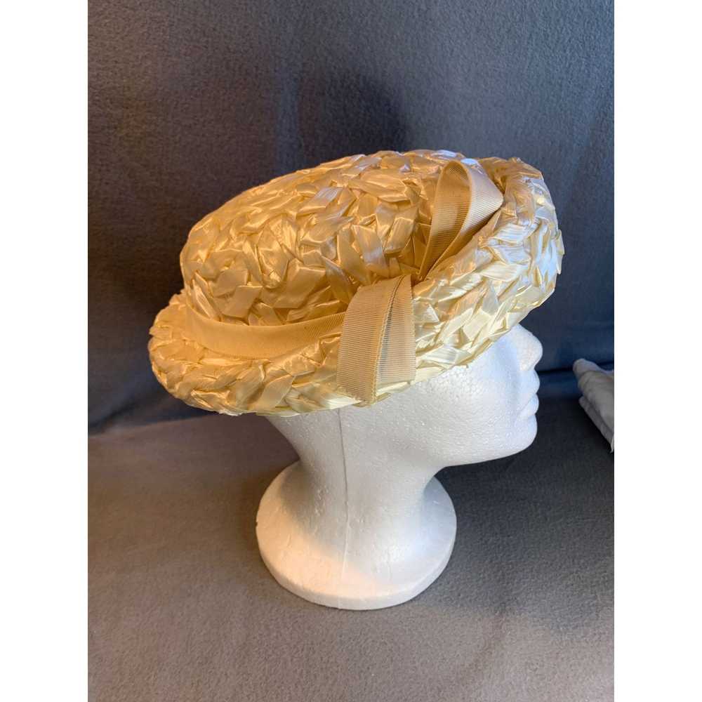 Other Ladies Ivory Raffia Hat with Ivory Ribbon S… - image 2