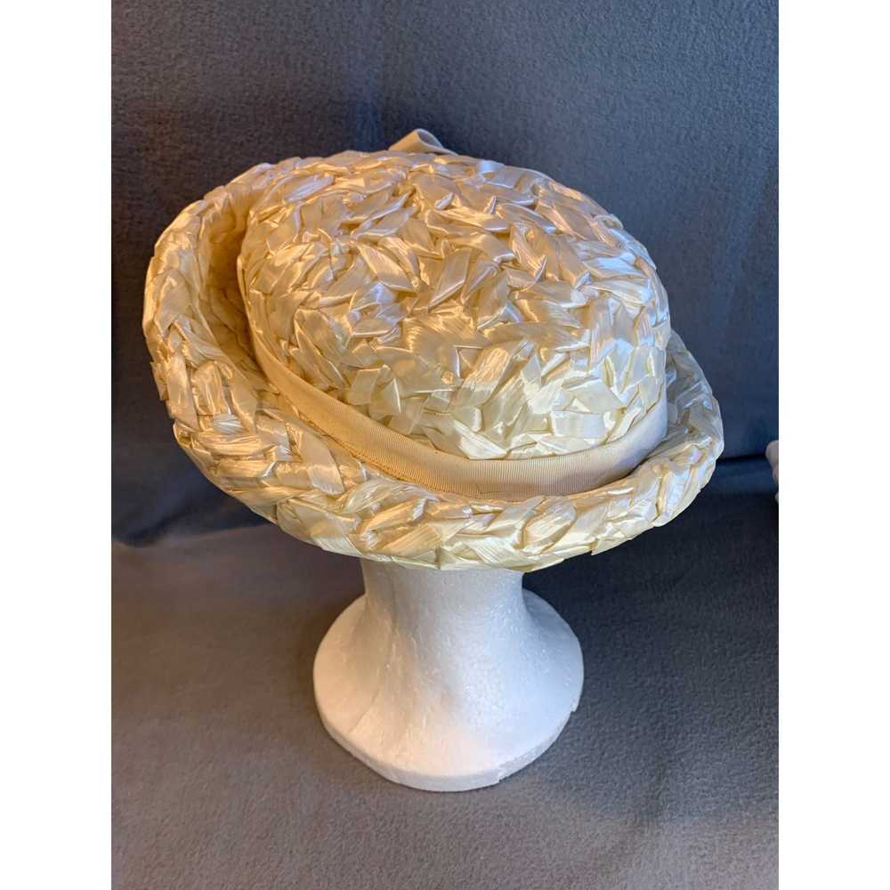 Other Ladies Ivory Raffia Hat with Ivory Ribbon S… - image 4