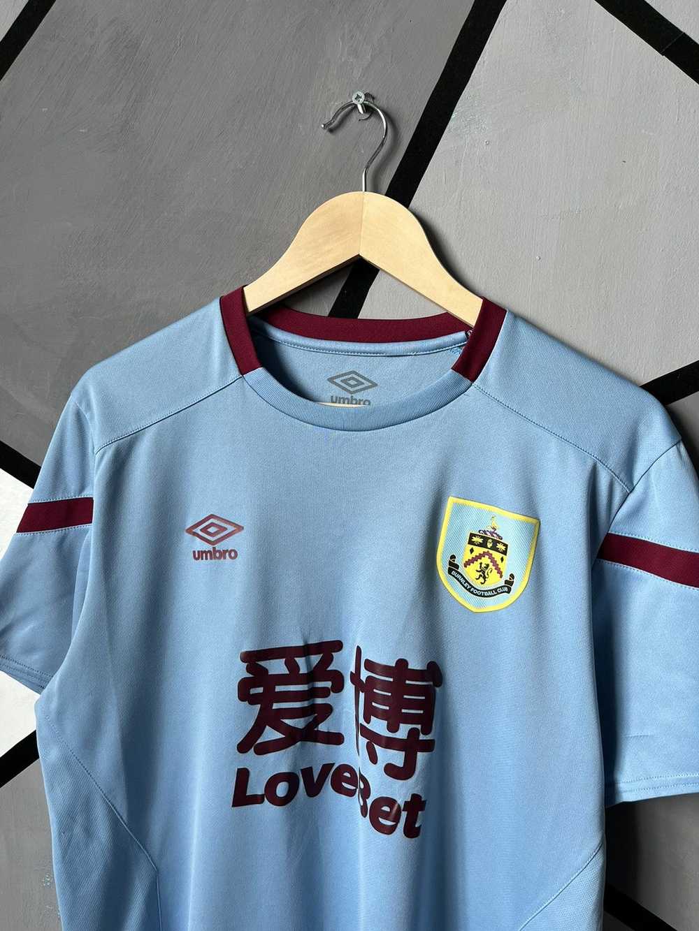 Soccer Jersey × Streetwear × Umbro Umbro Burnley … - image 2