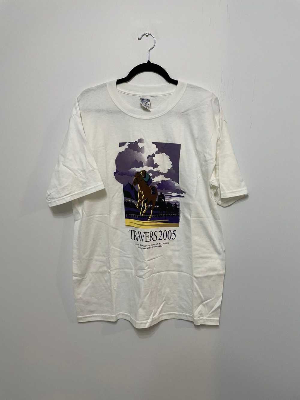 Gildan × Racing × Vintage 2005 Travers Saratoga H… - image 1