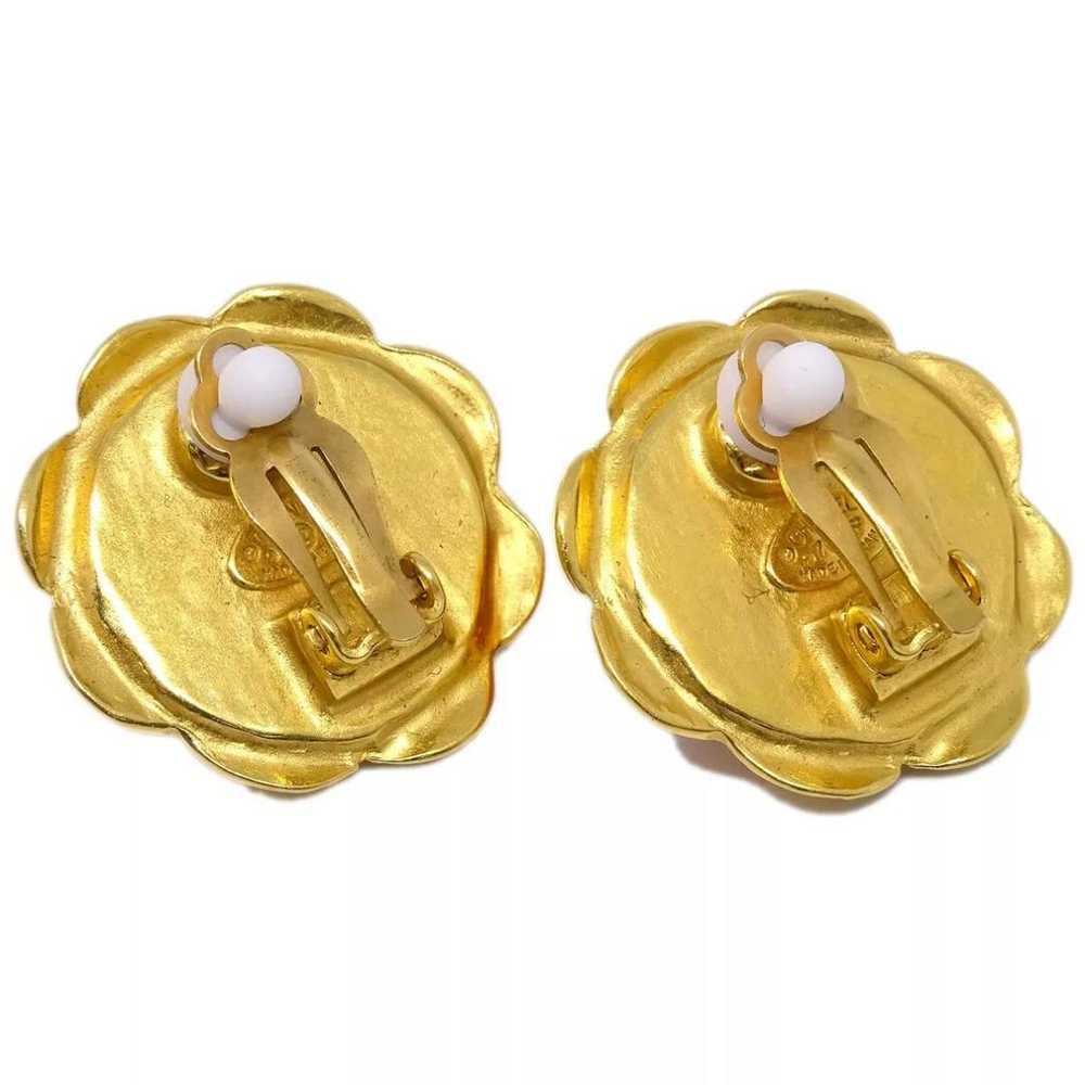 Chanel Yellow gold earrings - image 10