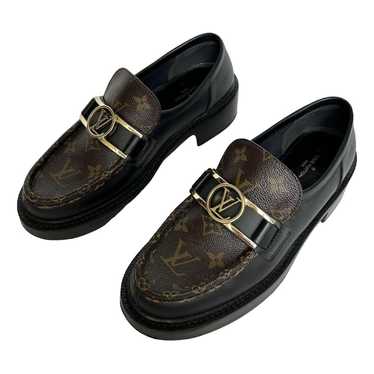 Louis Vuitton Academy leather flats