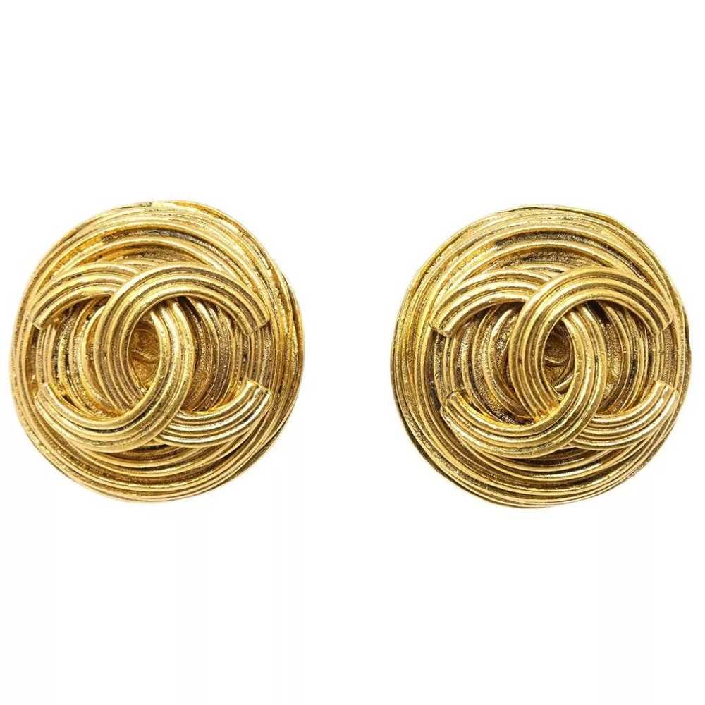 Chanel Yellow gold earrings - image 9