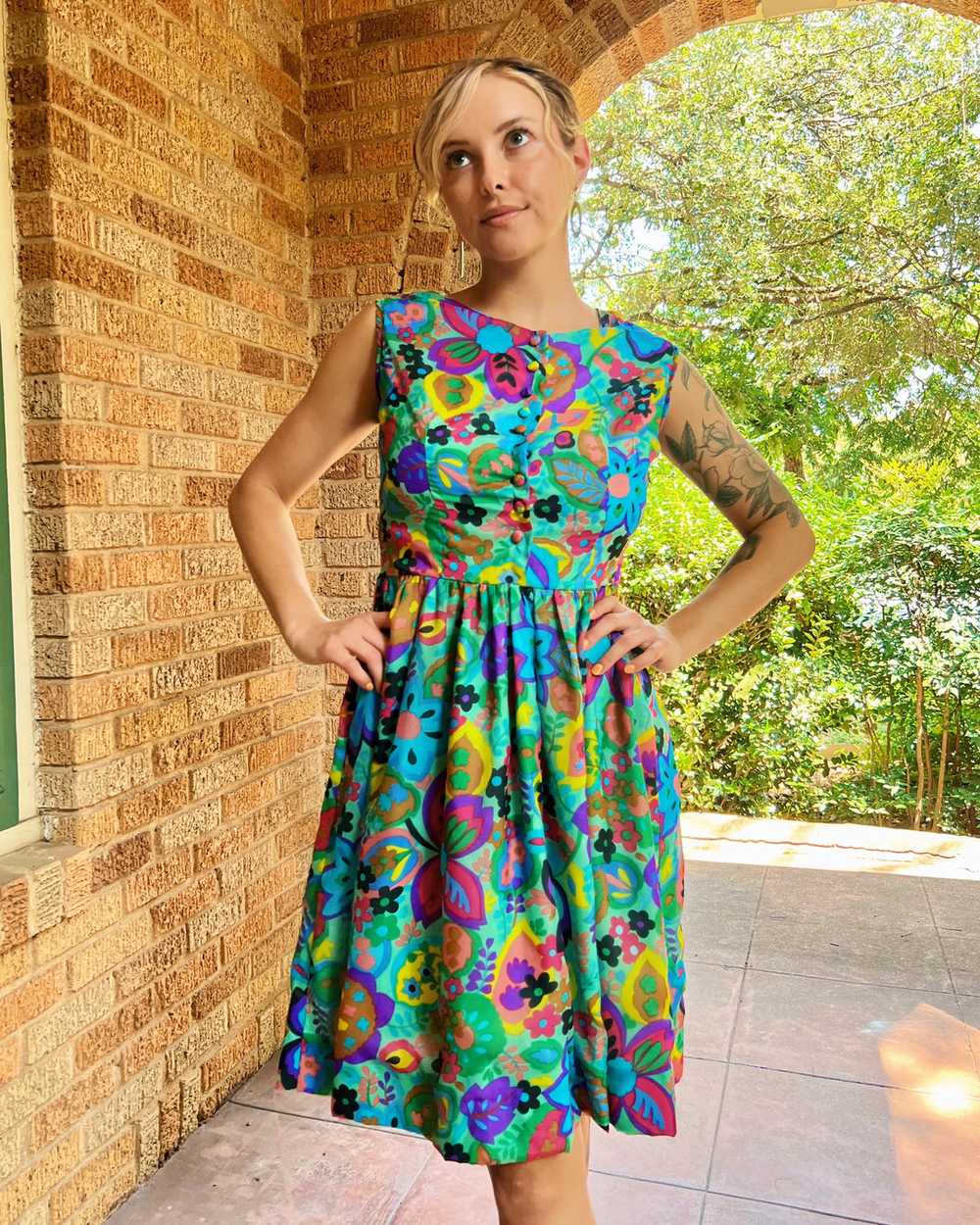 60s flower power mini dress with matching scrunch… - image 9