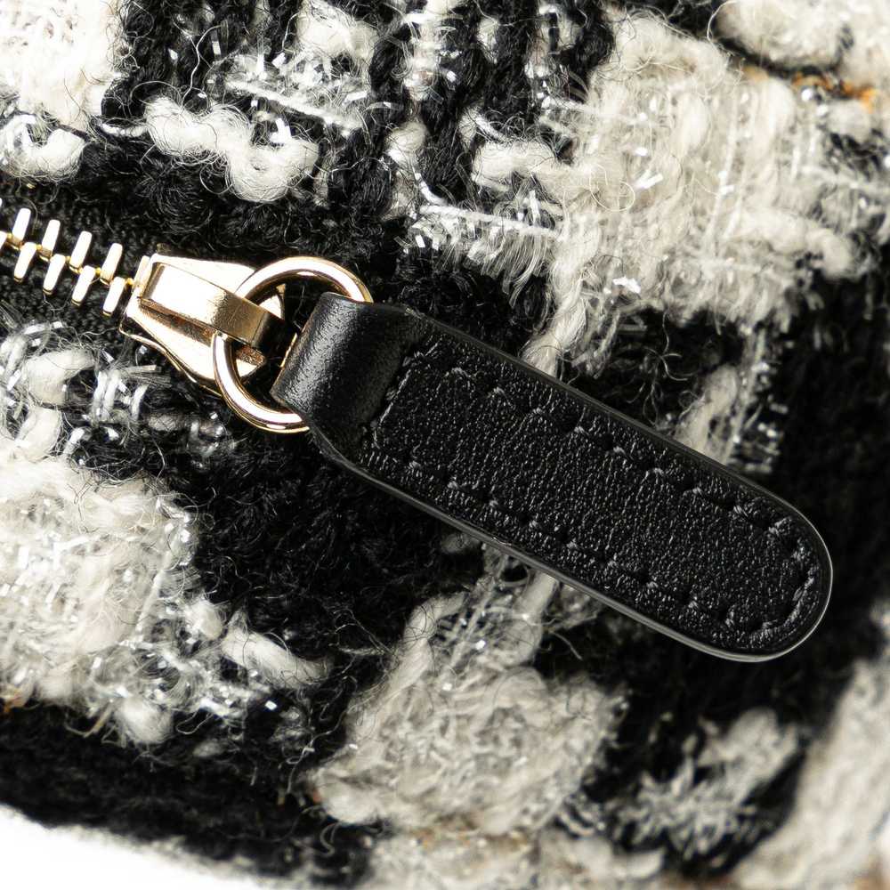 Chanel CHANEL Shearling Tweed Round Clutch With C… - image 9
