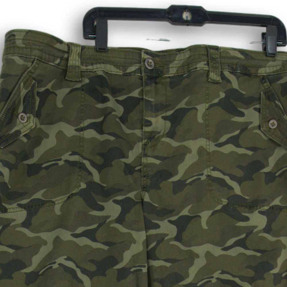 NWT Torrid Womens Cropped Pants Camouflage Cuffed… - image 3