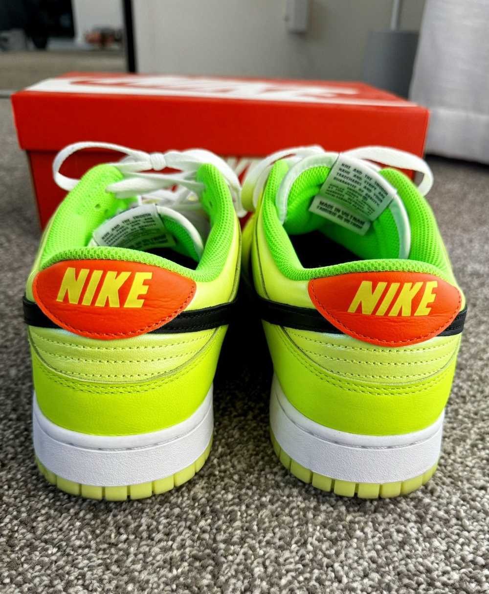 Nike Nike Dunk Low SE Volt - image 5