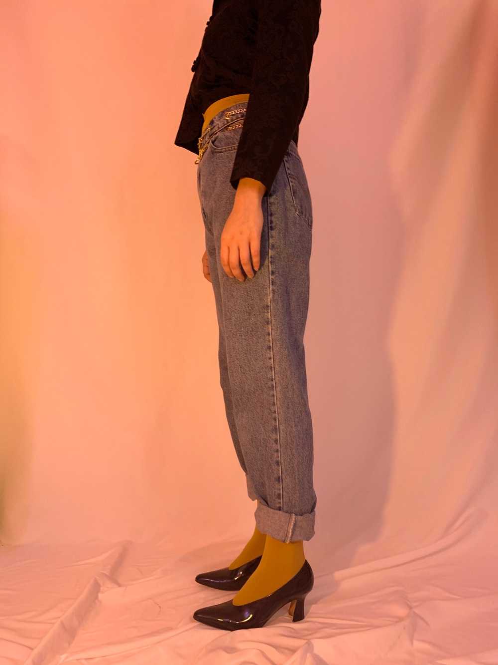 Custom double chain belt mom jeans - image 4