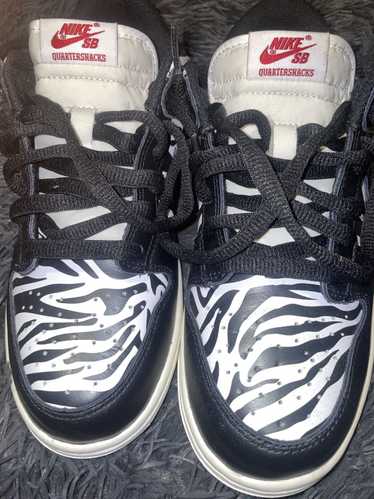 Nike Nike SB Dunk Low OG QS Quartersnacks Zebra