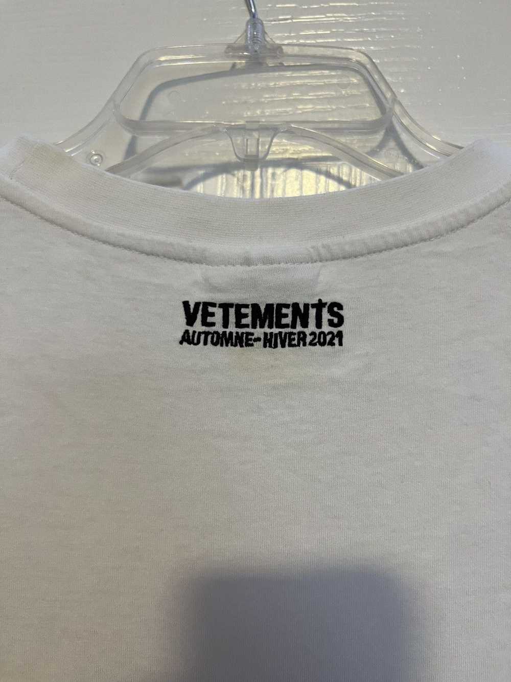 Vetements Vetements FW21 Screwed Antwerpen T-Shirt - image 4