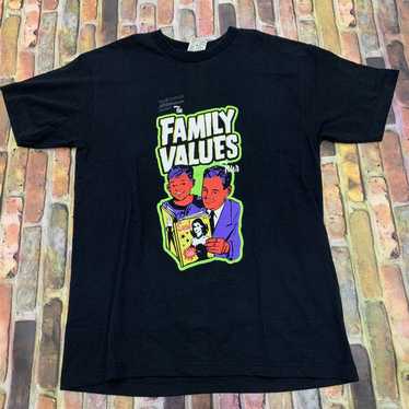 Band Tees × Giant × Vintage Vintage 1999 Family V… - image 1