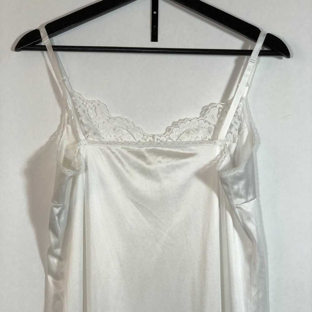 Vintage 1990s White Nylon Lace Trimmed Slip Dress… - image 5