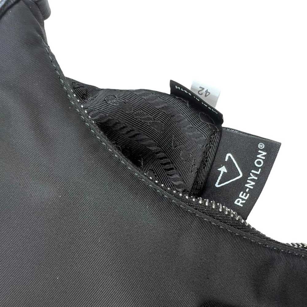 Prada Re-Edition 2005 Zip cloth handbag - image 9