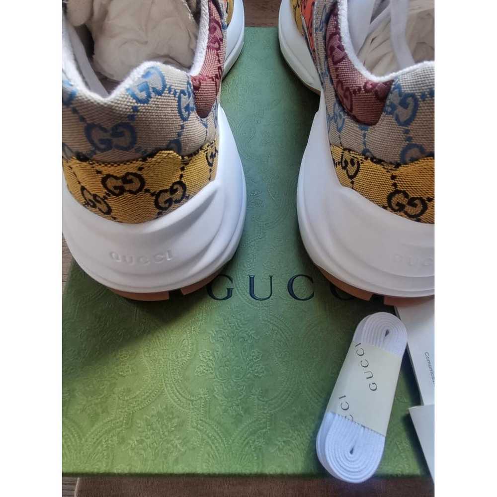 Gucci Rhyton cloth low trainers - image 6