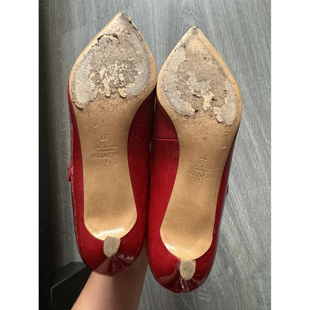 Valentino Garavani Studwrap leather heels - image 9