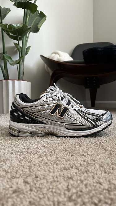 New Balance New Balance 1906R Metallic Silver and 