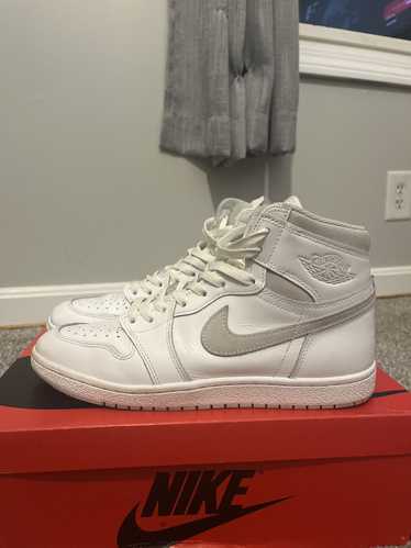 Jordan Brand × Nike Nike Air Jordan 1 neutral grey